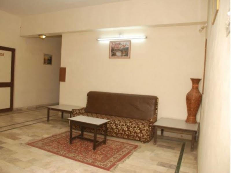 Royal Hotel Ahmedabad Eksteriør billede